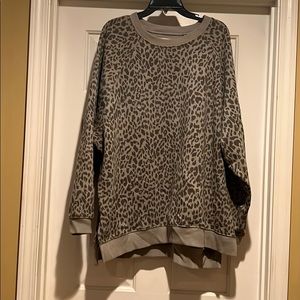 Split side tunic sweatshirt